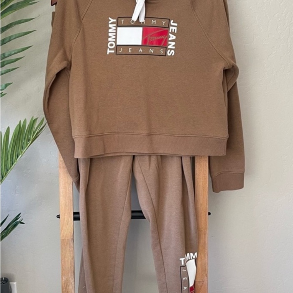 Tommy Hilfiger Brown Joggers Relaxed Fit Sweatpants